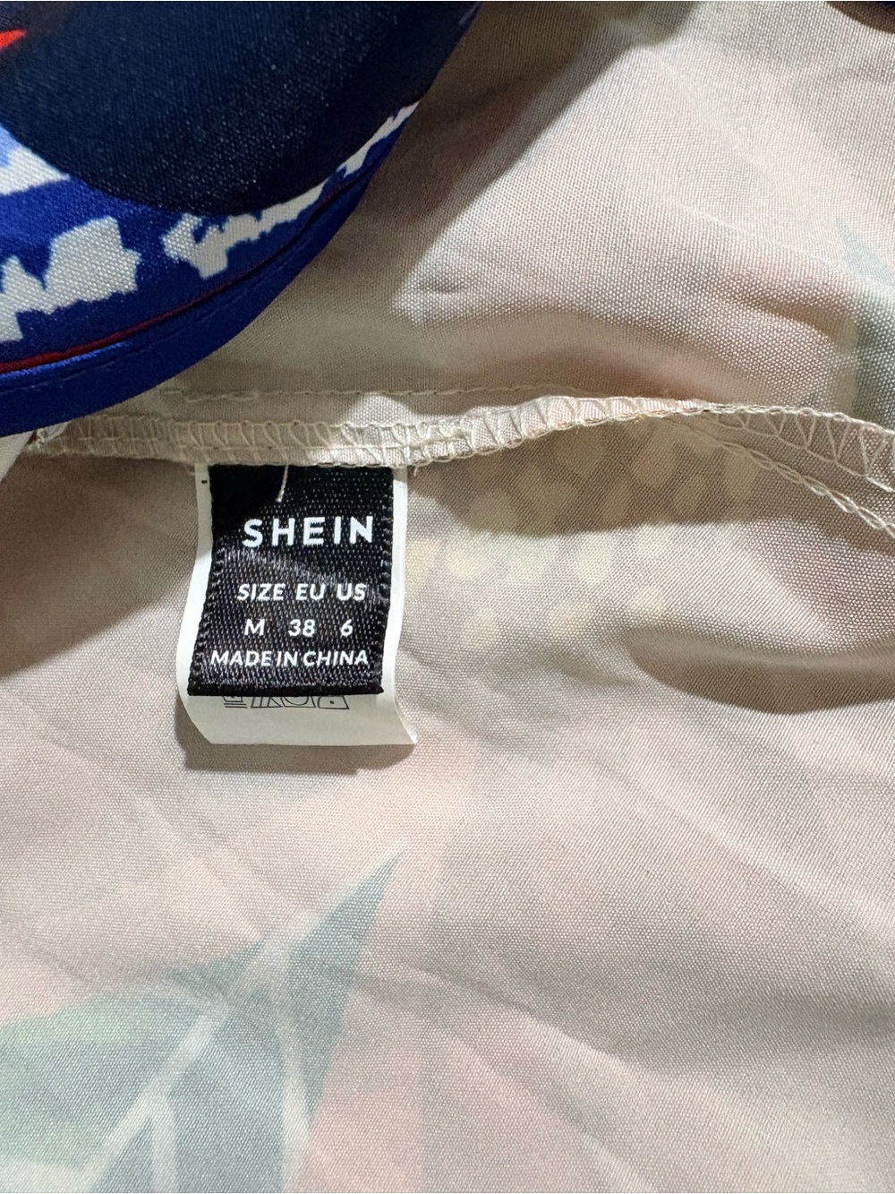 SHEIN Blue-Trim Tropical Toucan Wrap Mini Dress - Picture 6 of 9
